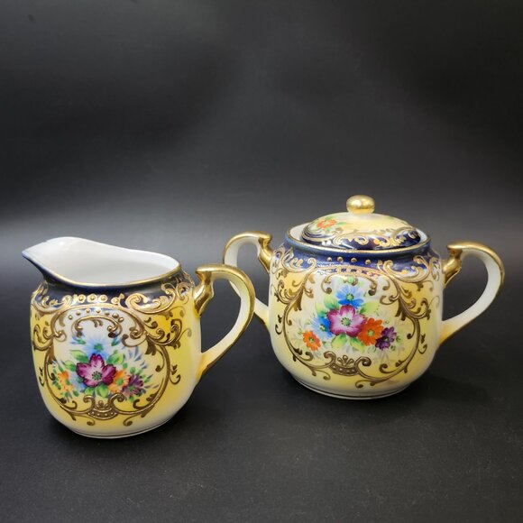 Vintage Porcelain Tea Set Handpainted w Heavy Gold Accents - Picture 4 of 12